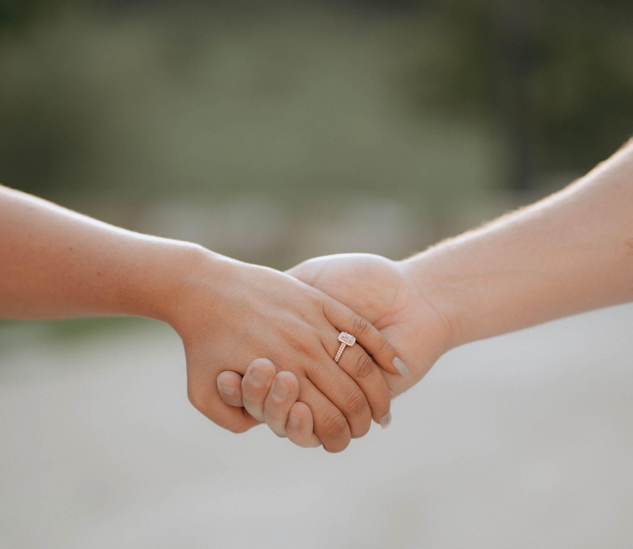 16ce1211-cb6b-43a9-9986-88f9c52da91f