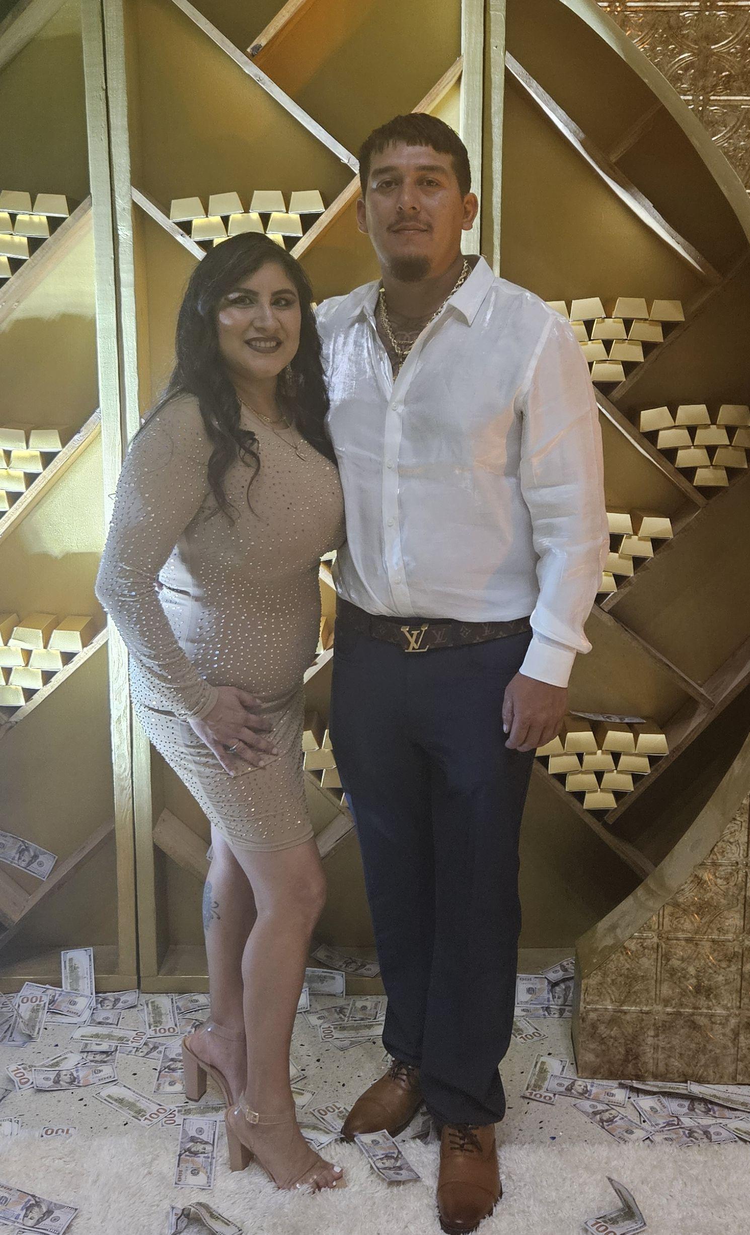 The Wedding Website of Jeanette Castillo and Carlos Campos