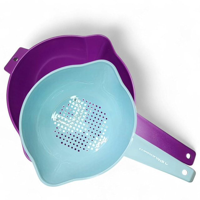 Tupperware 1 Qt and 2 Qt Strainer Set of 2 Colander - 1 Qt Light Blue and 2 Qt Purple