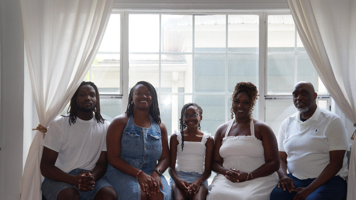 The Wedding Website of Leon B. and Simone T.