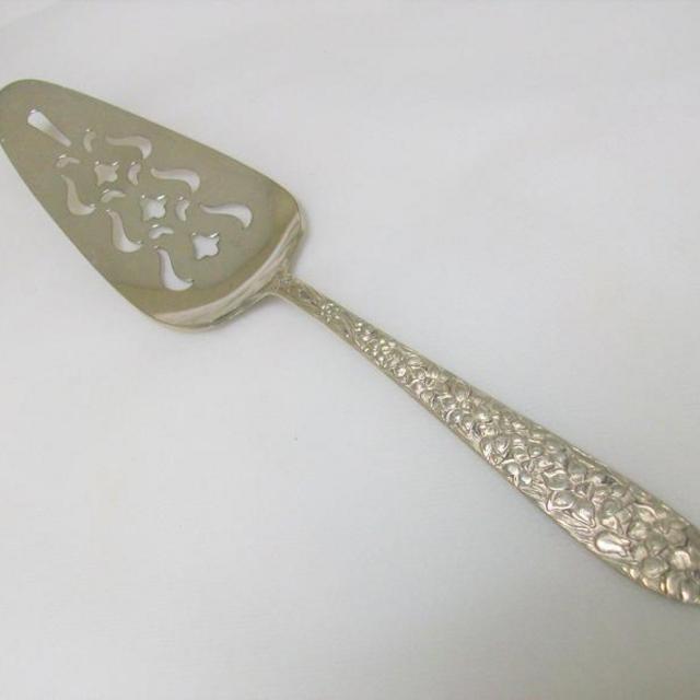 Narcissus Pastry Server 1935