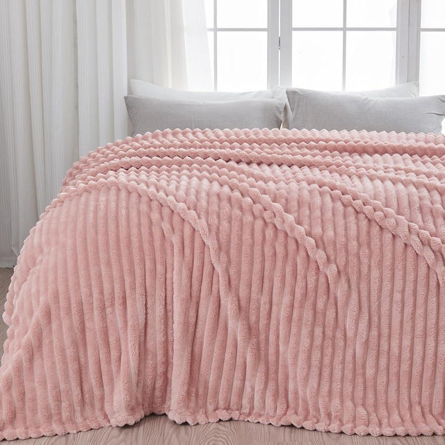 NEWCOSPLAY Super Soft Queen Blanket Pink Premium Silky Flannel Fleece 3D Ribbed Jacquard Lightweight Bed Blanket All Season Use (Pink Ribbed, Queen(90"x90"))