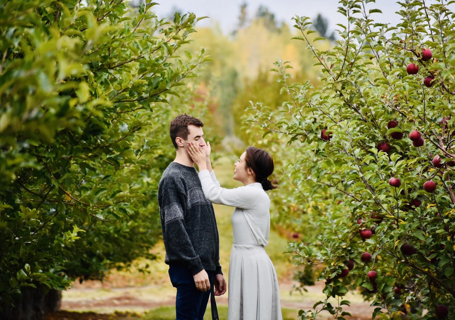 The Wedding Website of Larai Brigoli and Corbin Breithaupt