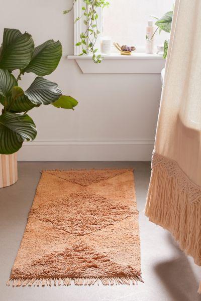 Looped Geo Runner Bath Mat