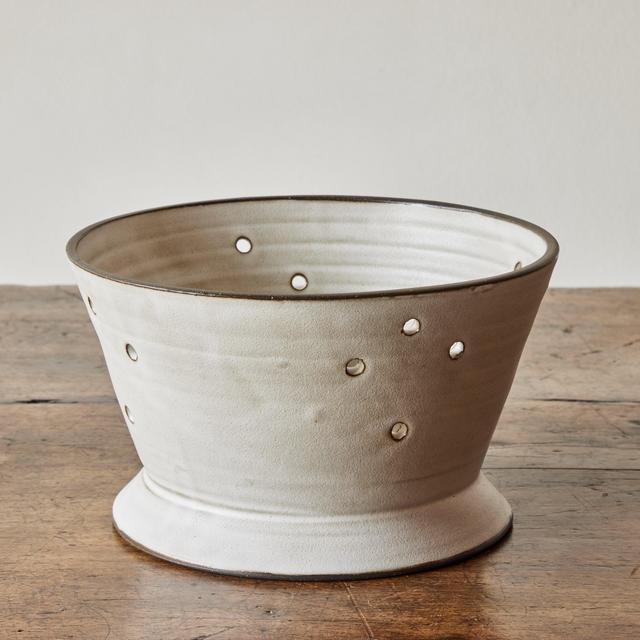 Stoneware Colander in White