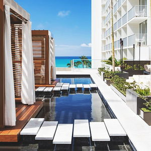 Daytime Cabana at the 'Alohilani Resort