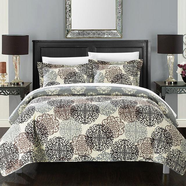 Chic Home Kerrie Reversible Queen Quilt Set in Beige