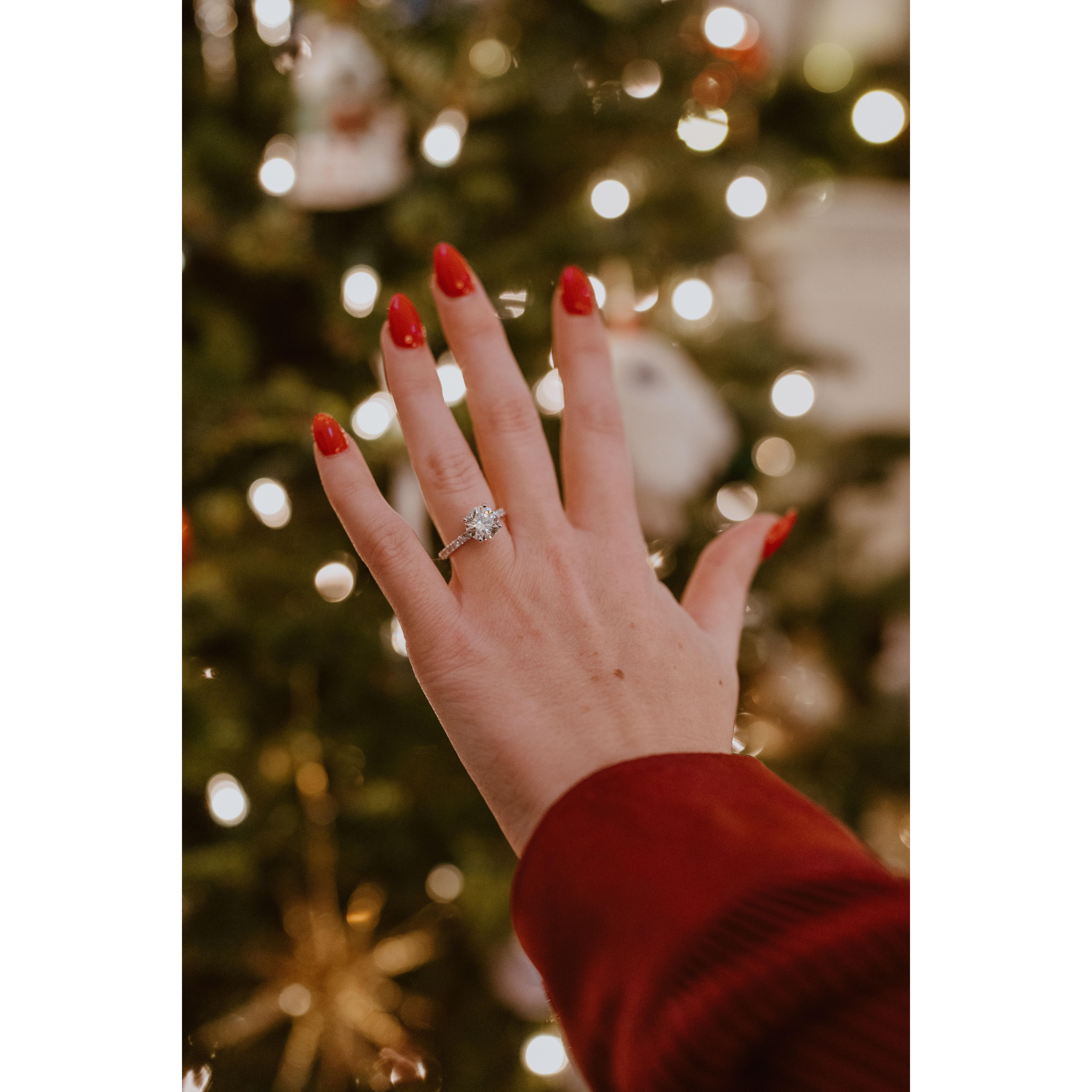 What a huge surprise! Exactly what she envisioned! Allie surely had never seen this ring before...