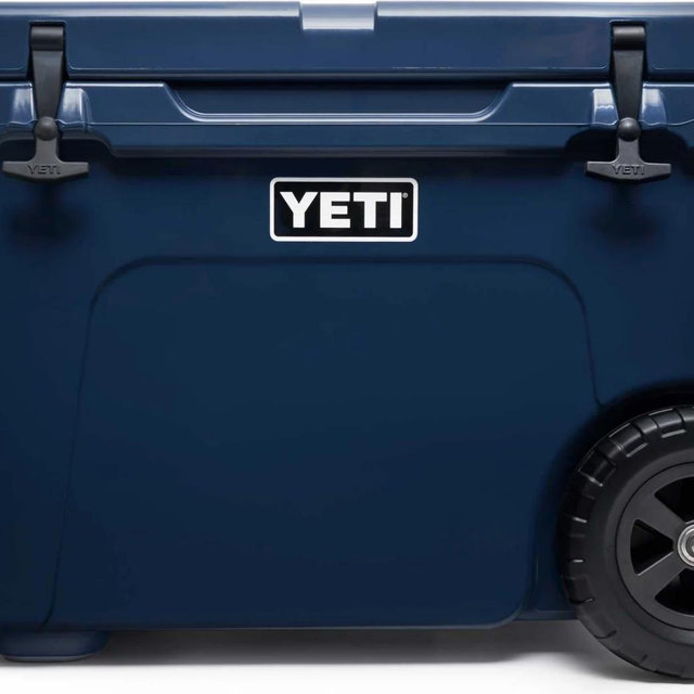 YETI Tundra Haul Cooler in Navy
