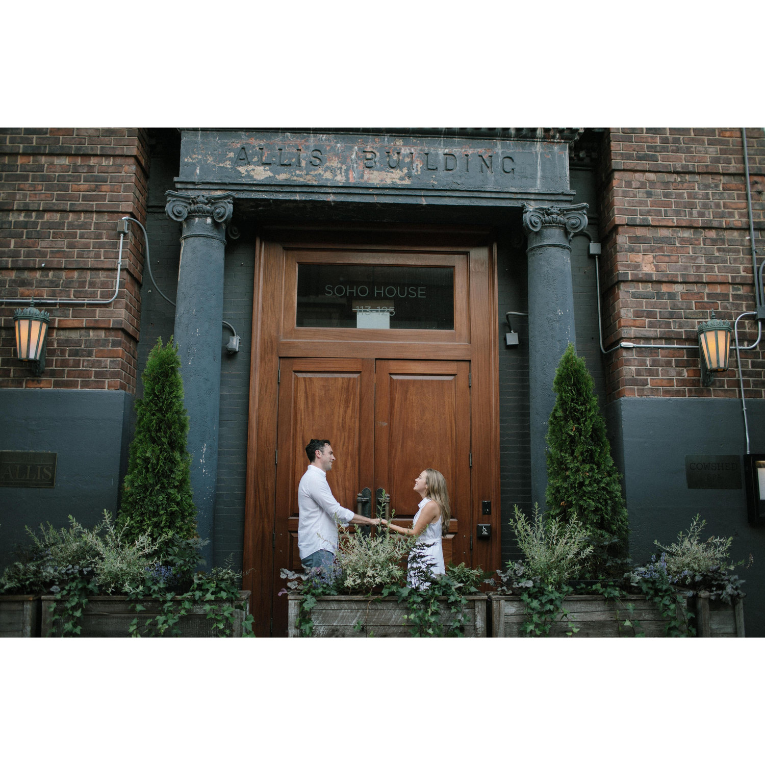 engagement pictures in the west loop