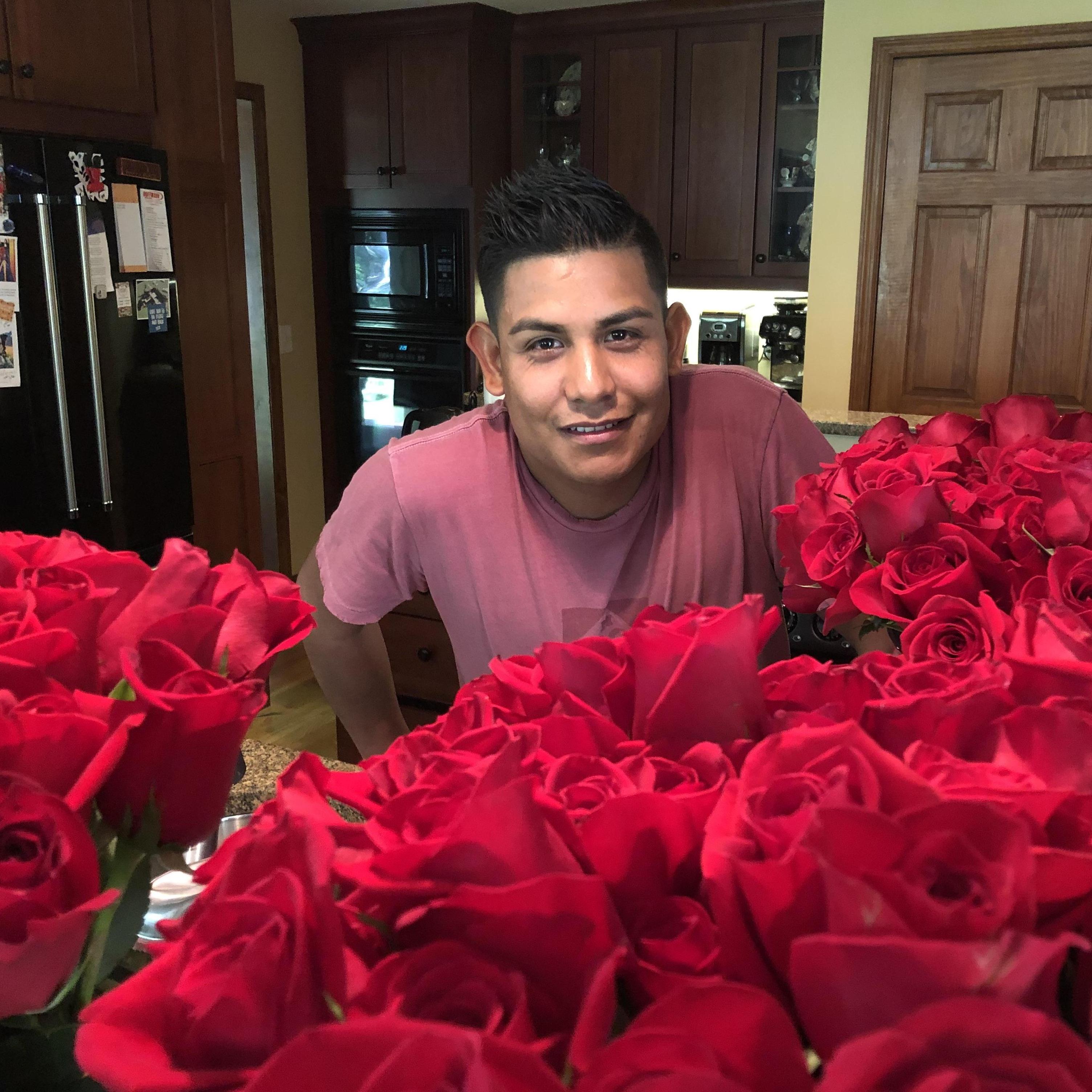 Alejandro surprised Janie on her birthday with 200 roses. What a guy.