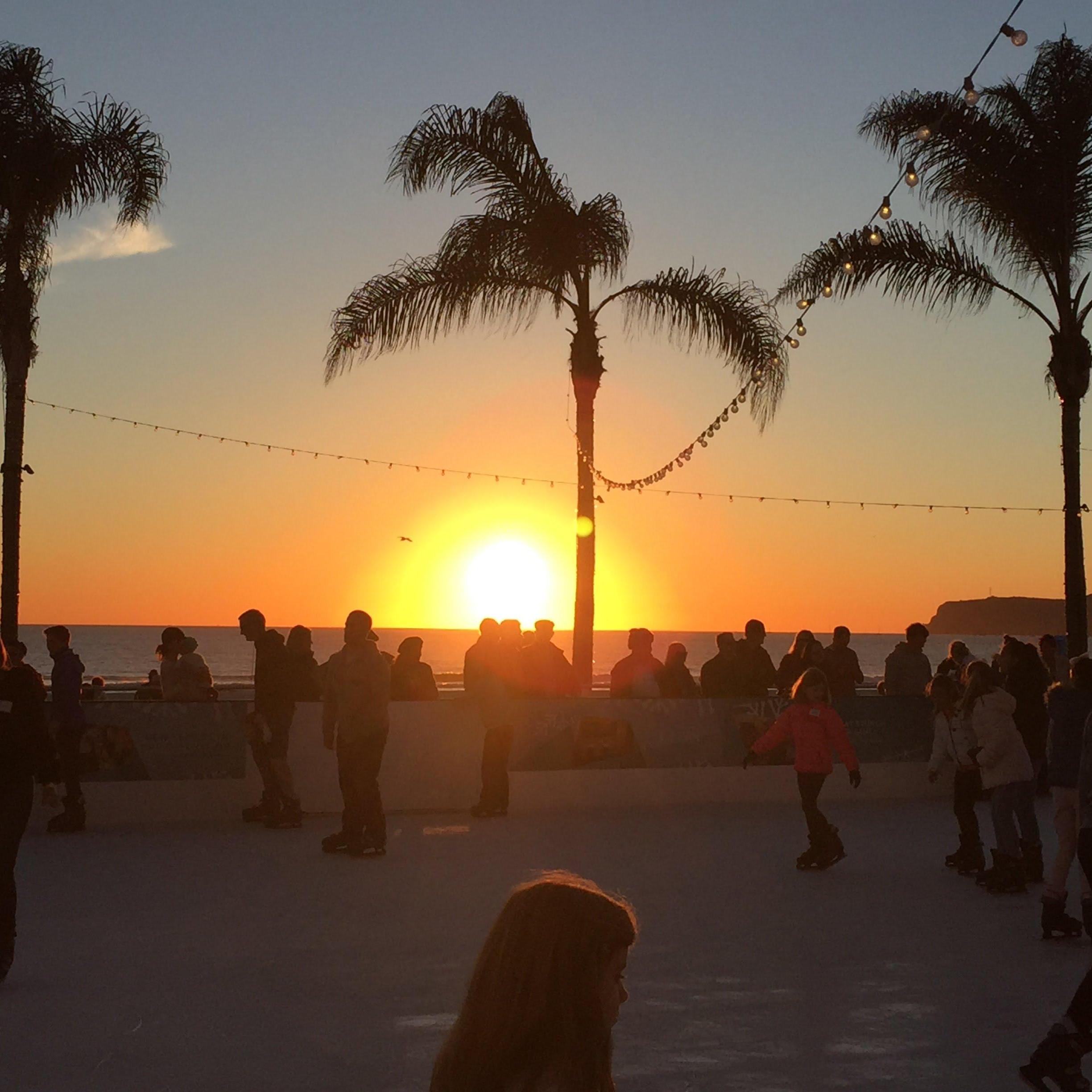 OUR FIRST DATE! Coronado ice skating!