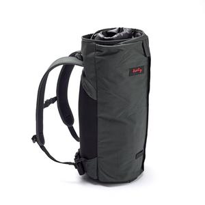 Henty Wingman Garment Backpack - hold 2 suits + shoes