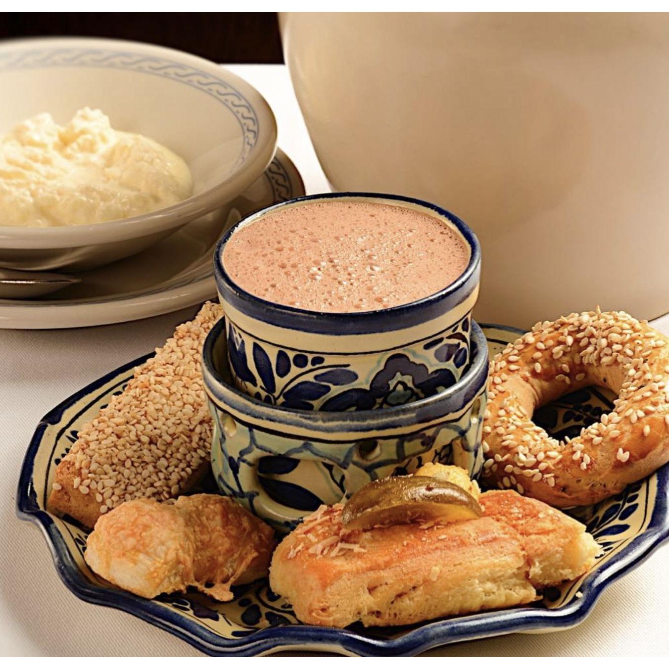 El Cardenal Breakfast
