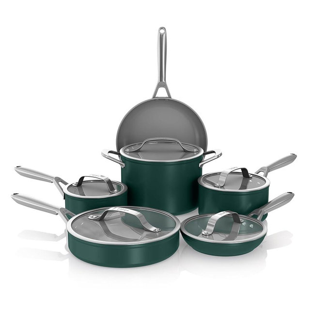 Ninja NeverStick Ceramic Pro 11-Piece Cookware Set, Non-Stick Pots and Pans, Glass Lids, Ceramic Coated, Stainless Steel, Stove to Oven Safe, All Stovetops, Induction Compatible, Green, CW39011GN