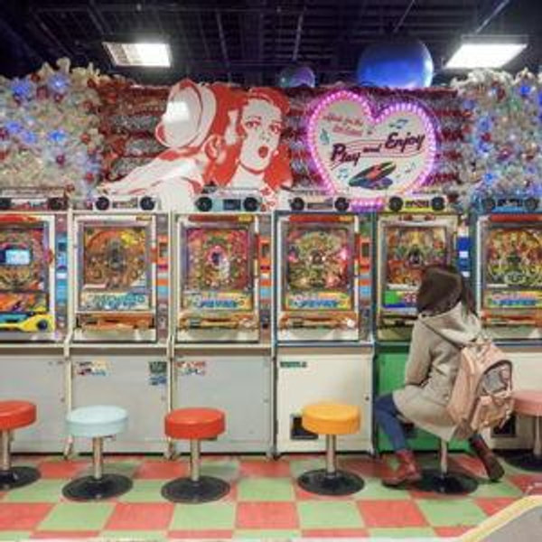 Retro Pachinko Arcade Date