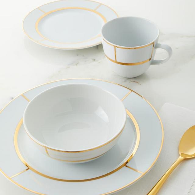 Neiman Marcus Vienna 16-Piece Dinnerware Set