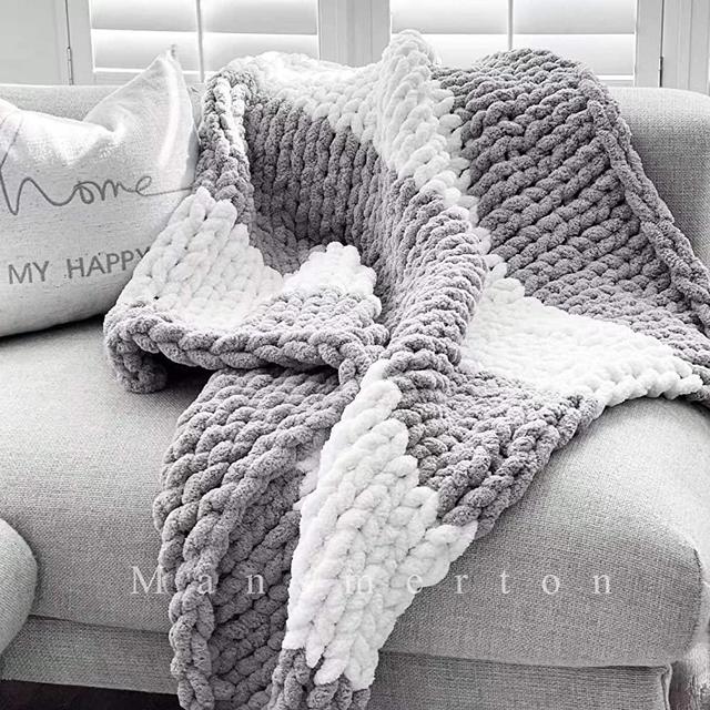 Chunky Knit Blanket Throw Large - Warm Soft Cozy Chenille Yarn Thick Crochet Knit Blanket for Bed, Sofa -Big Chunky Cable Knit Throw-Weighted Chunky Blanket-Bedroom&Home Decor， Gift-Machine Washable