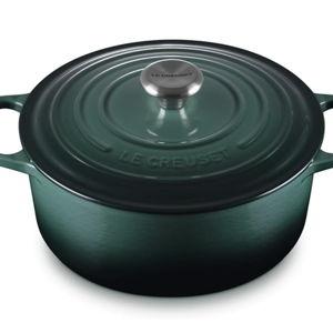 Le Creuset Enameled Cast Iron Signature Round Dutch Oven, 5.5 qt., Artichaut