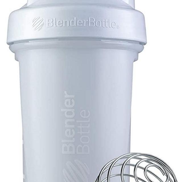 BlenderBottle Classic V2 Shaker Bottle Perfect for Protein Shakes and Pre Workout, 20-Ounce, White