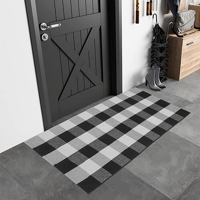 Large Buffalo Plaid Rug 23.6 x51.2 Inches, Black and White Checkered Plaid Rug,Washable Hand-Woven Indoor or Outdoor Rugs for Layered Door Mats/Kitchen/Farmhouse (Outdoor Front Door Mat)