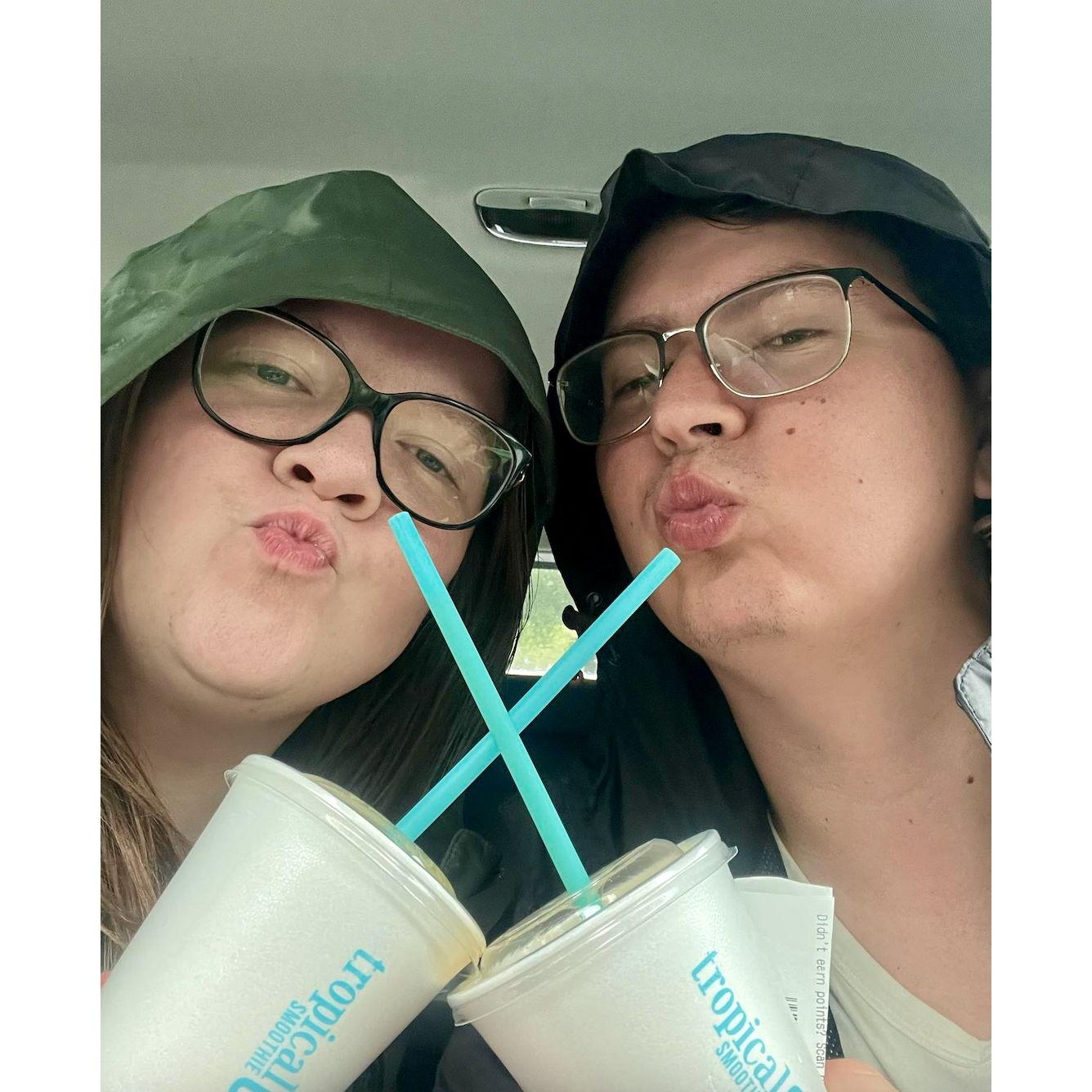 Rainy day Tropical Smoothie date!