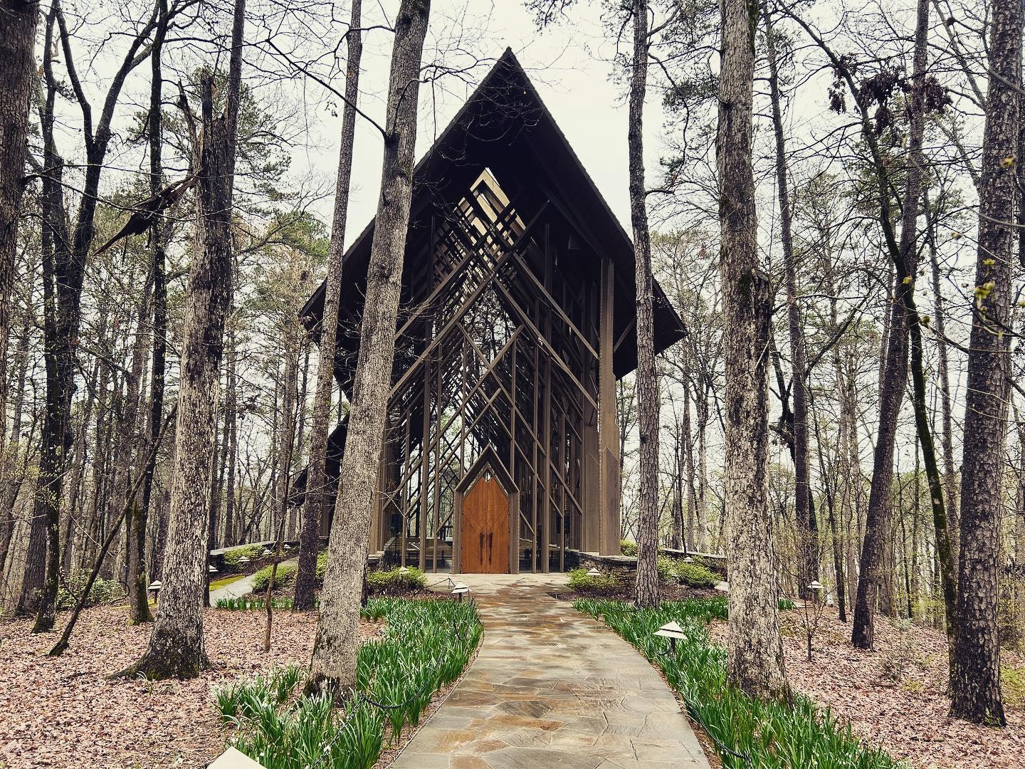 The Wedding Website of Mindy May and Grant Dickey