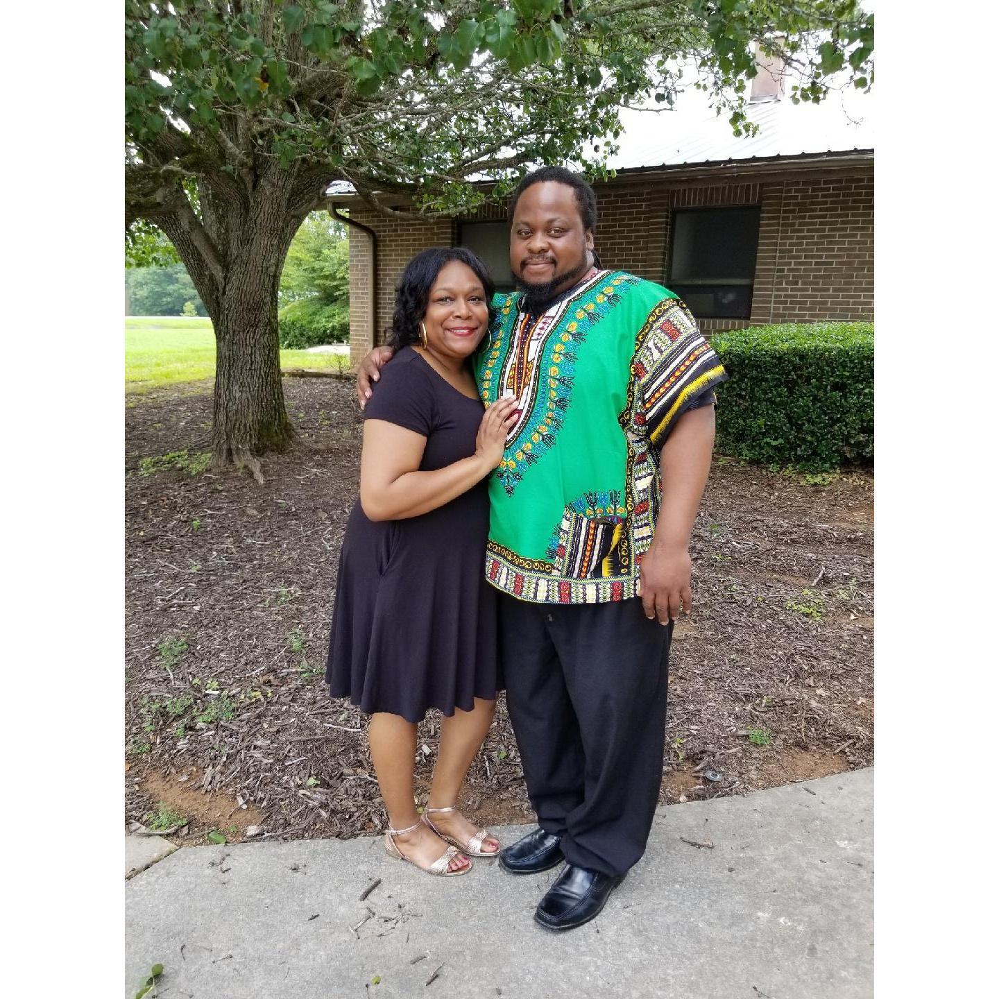 It was my turn to plan a Sunday afternoon date. After church we did the tour of homes in Columbia and I had snacks in the car for our Sunday ride around town.