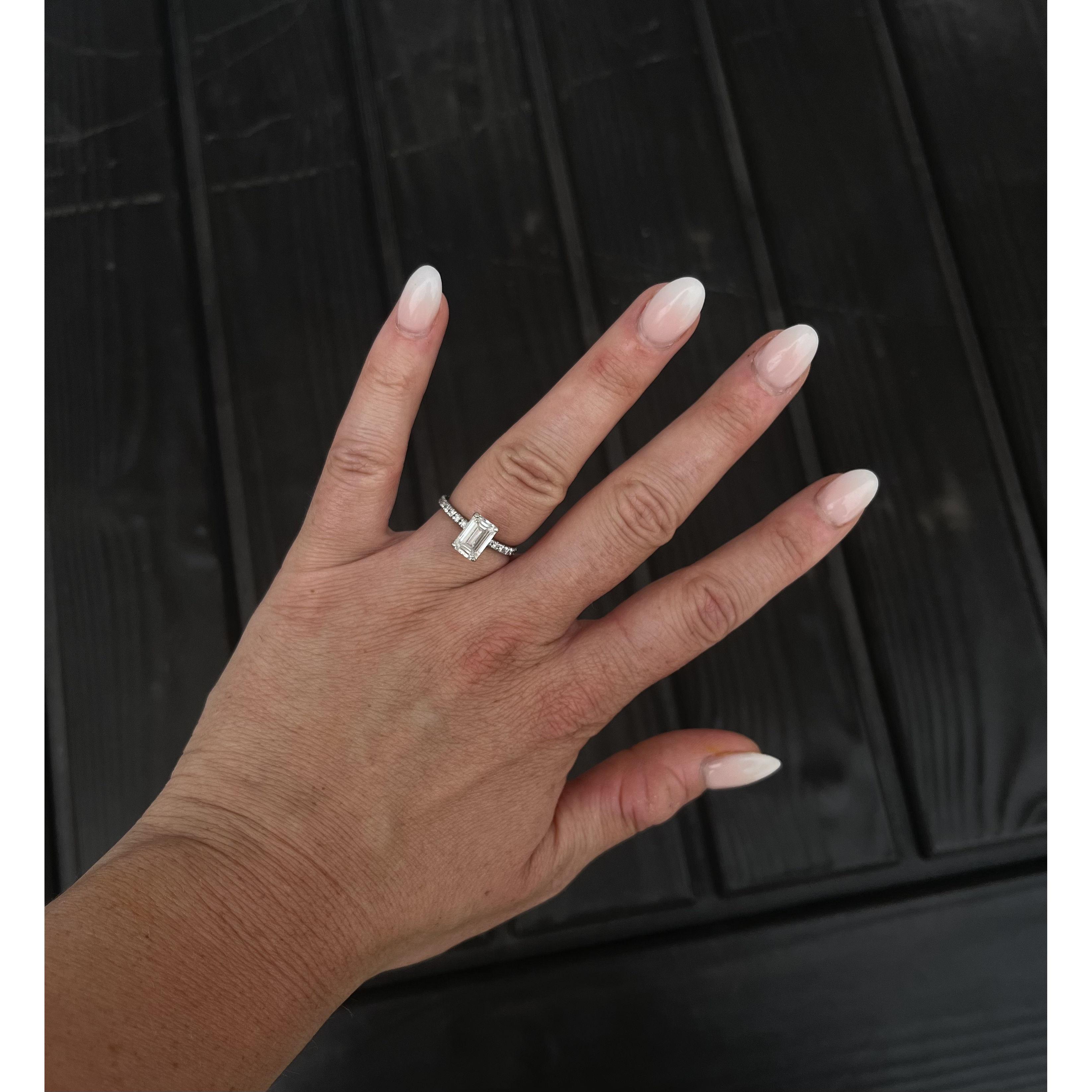 Rach went home and immediately got her nails done for a proper pic!