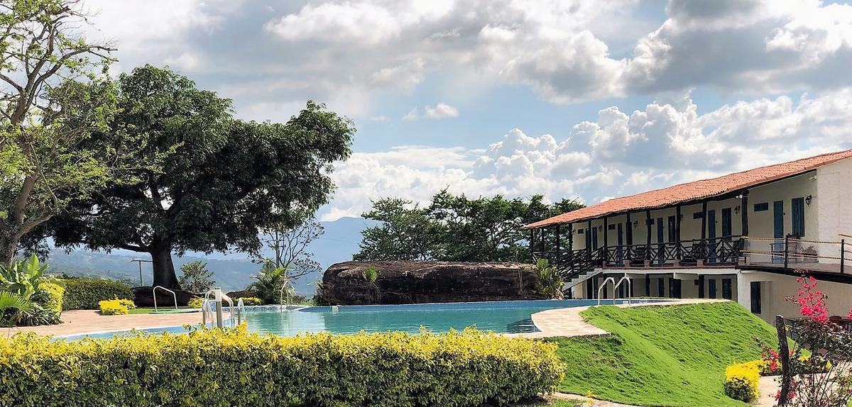 The Wedding Website of Juliana Rincon and Andres Umaña