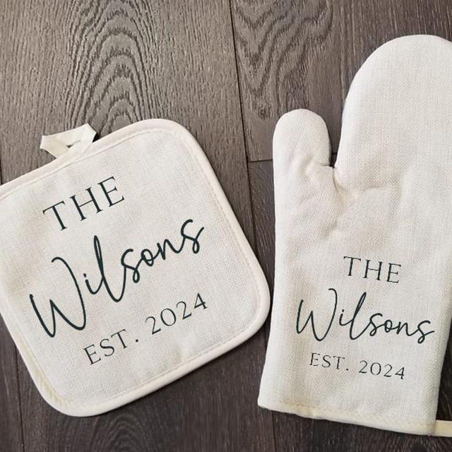Personalized Last Name Oven Mitt & Pot Holder Set, Name Date Gift Set Wedding Bridal Shower Oven Mitts, Closing Gift, Custom Kitchen Set