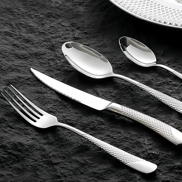 Flatware Set for 8 Persons, 32 Piece Stainless Steel Steak Knife Silverware Set Including Forks and Spoons for Home, Restaurant, Wedding, Party