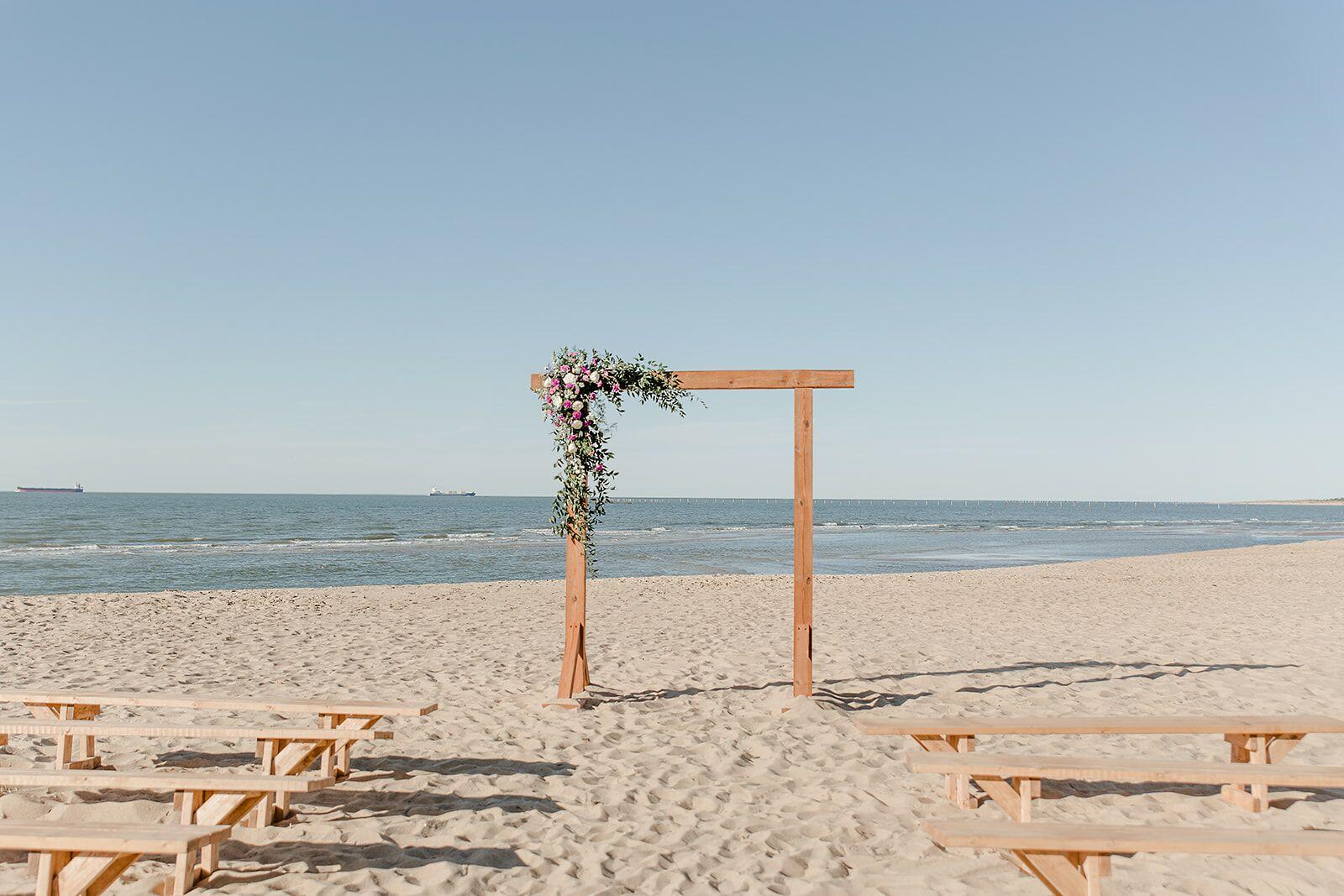 The Wedding Website of Sarah Rodriguez and Ryan Harlowe