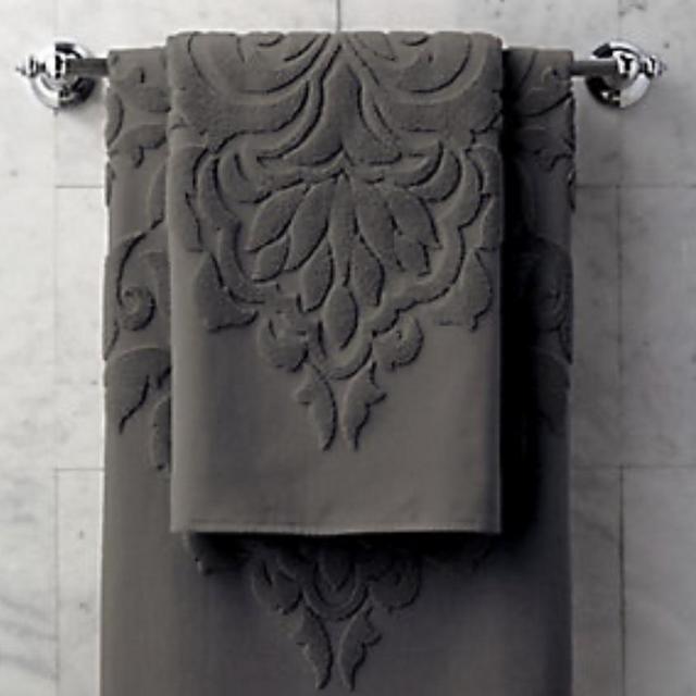 Frontgate Resort Collection™ Sculpted Bath Towels