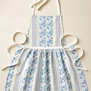 The Mediterranean Dish Jacquard Apron
