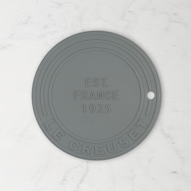 Le Creuset Silicone Trivet, Oyster