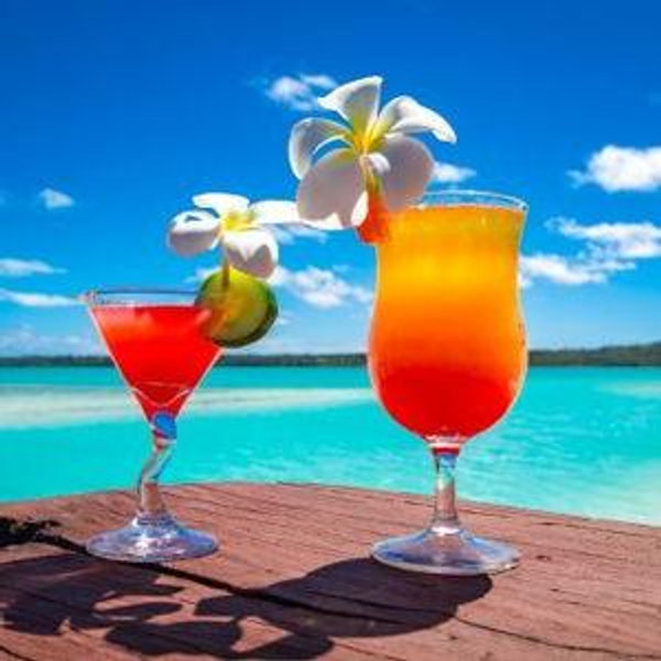 Honeymoon Cocktails on the Beach