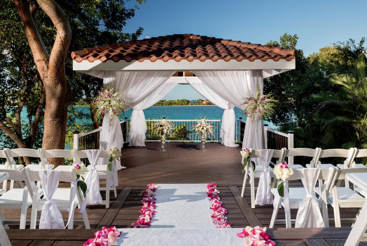 The Wedding Website of Lauren Roman and Judson Kittle