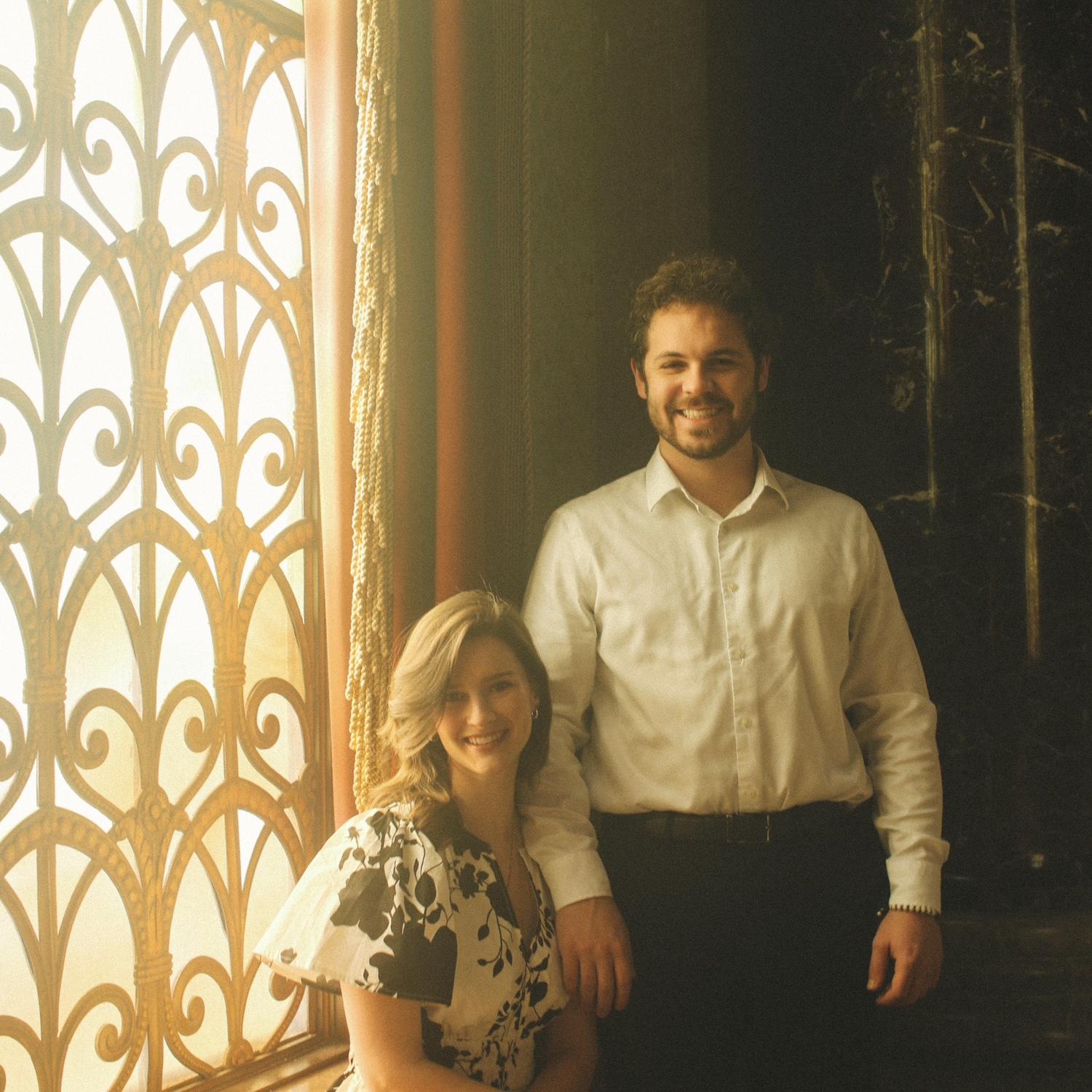 FABULOUS engagement photos thanks to our dear friend
