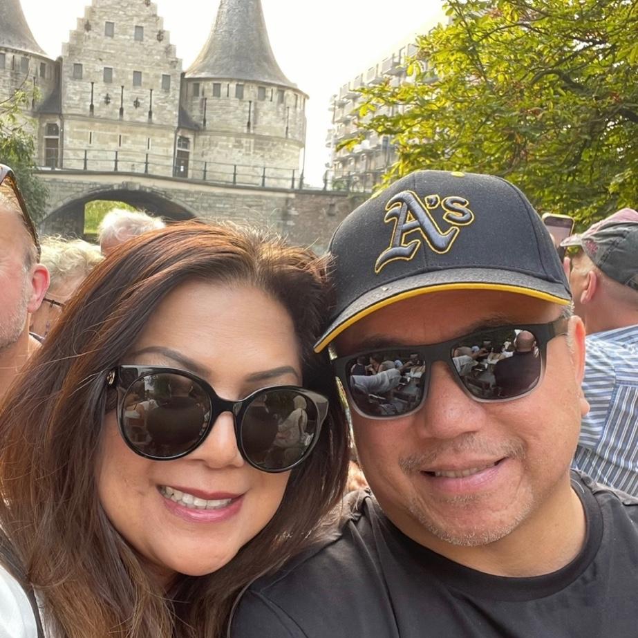 Ghent Belgium.
Ricky came here for a job project, of course I came along. Beautiful city ! Hoping to come back to Belgium someday soon.