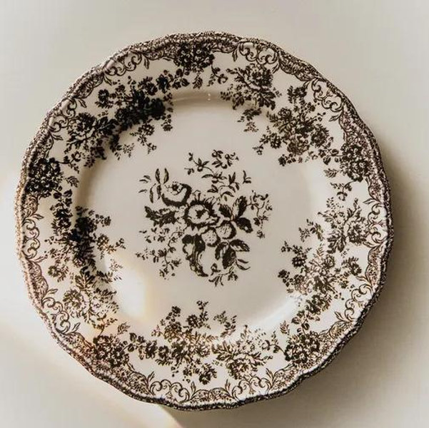 BROWN FLORAL DINNER PLATES