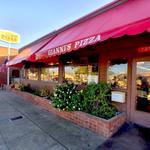 Gianni's Pizza