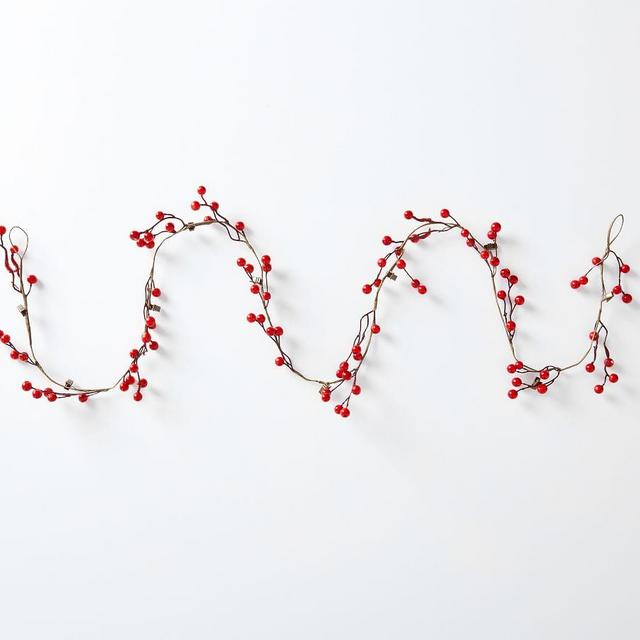Red Berry Garland Card Holder