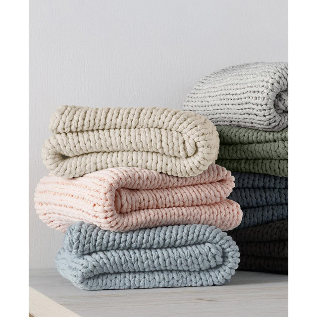 ienjoy Home Oversized Chunky Hand-knit Throw, 59" x 47"