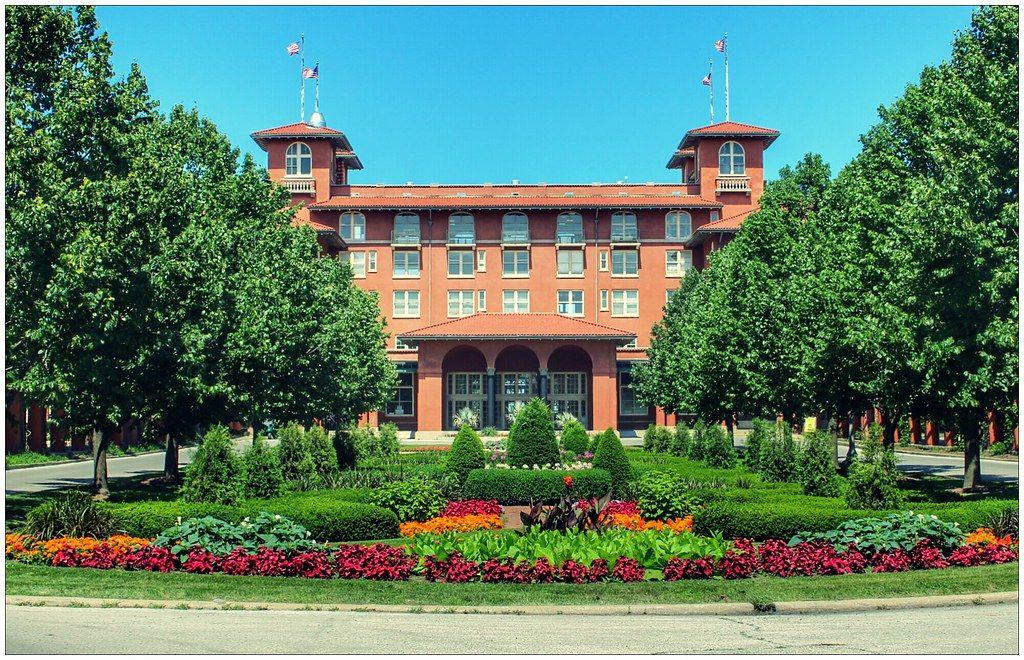 The Wedding Website of Halle Upshaw and Ryan Sparks