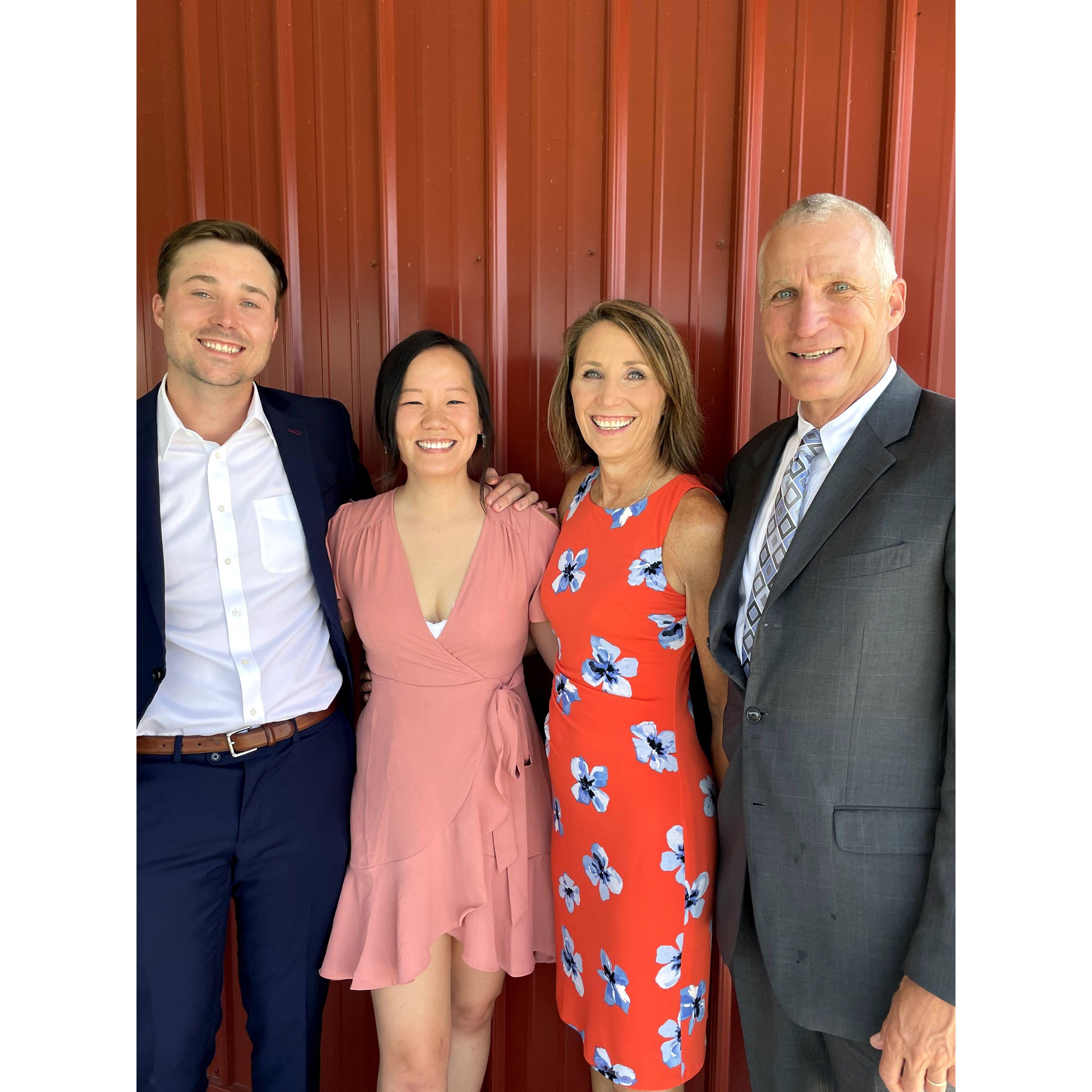 Iowa for Travis's cousin, Lauren's, wedding!