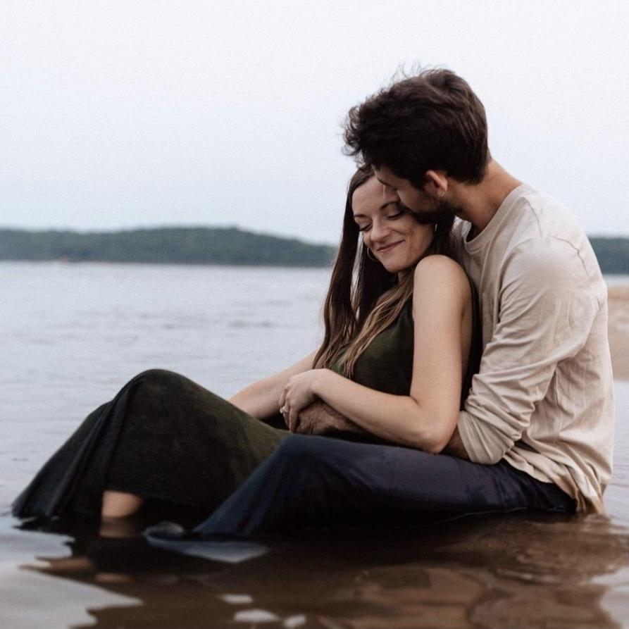 Engagement photos at Bloomington Beach on Clinton Lake! 

Credit: Clay Swanson Photography!