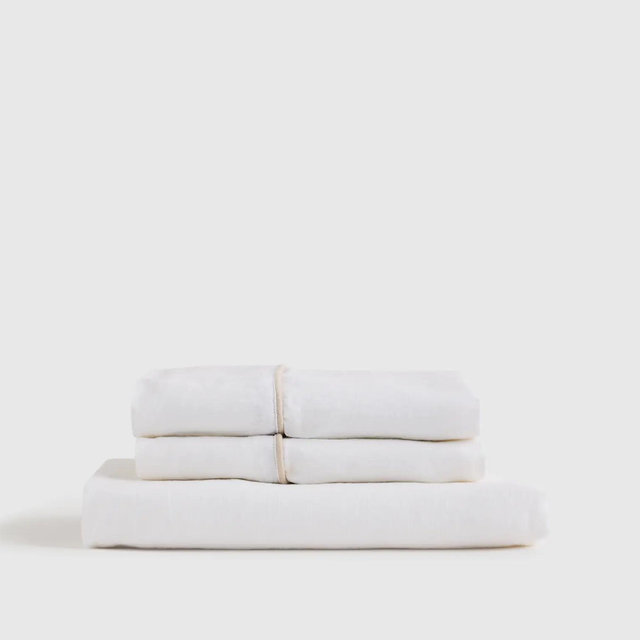 European Linen Piped Fitted Sheet Set - Color: White/Toffee, Size: Queen