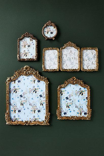 Trifold Frame