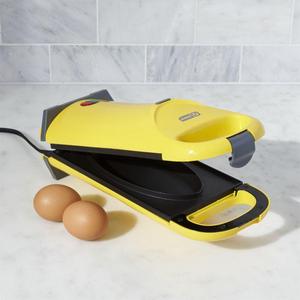 Dash ® Yellow Omelet Maker